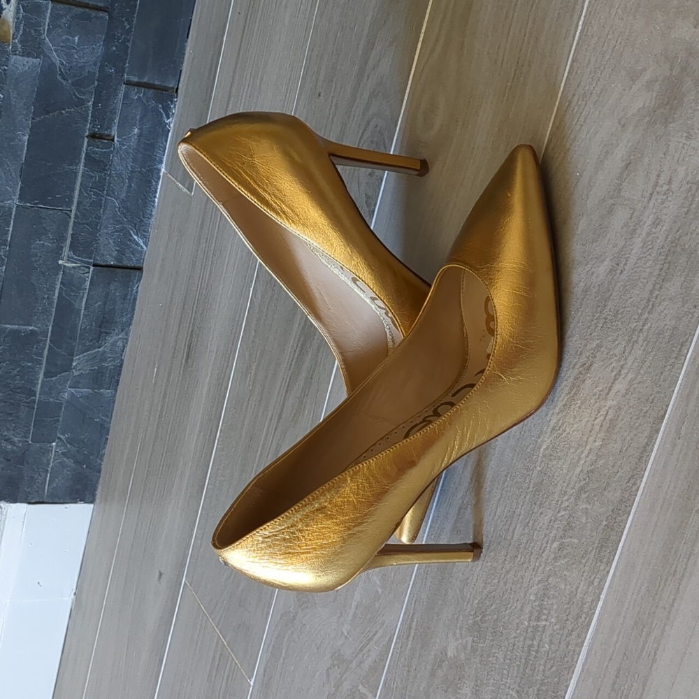 Sam Edelman gold shoes